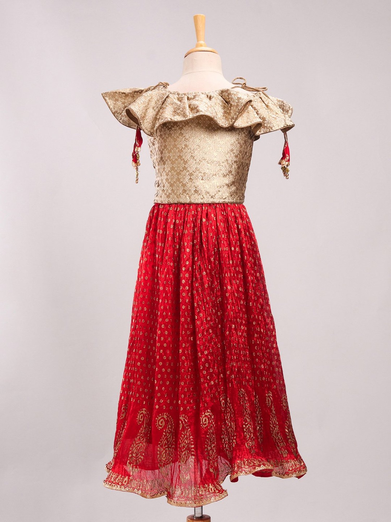 TWISHA Kids Beige & Red Self Design Top with Ghagra