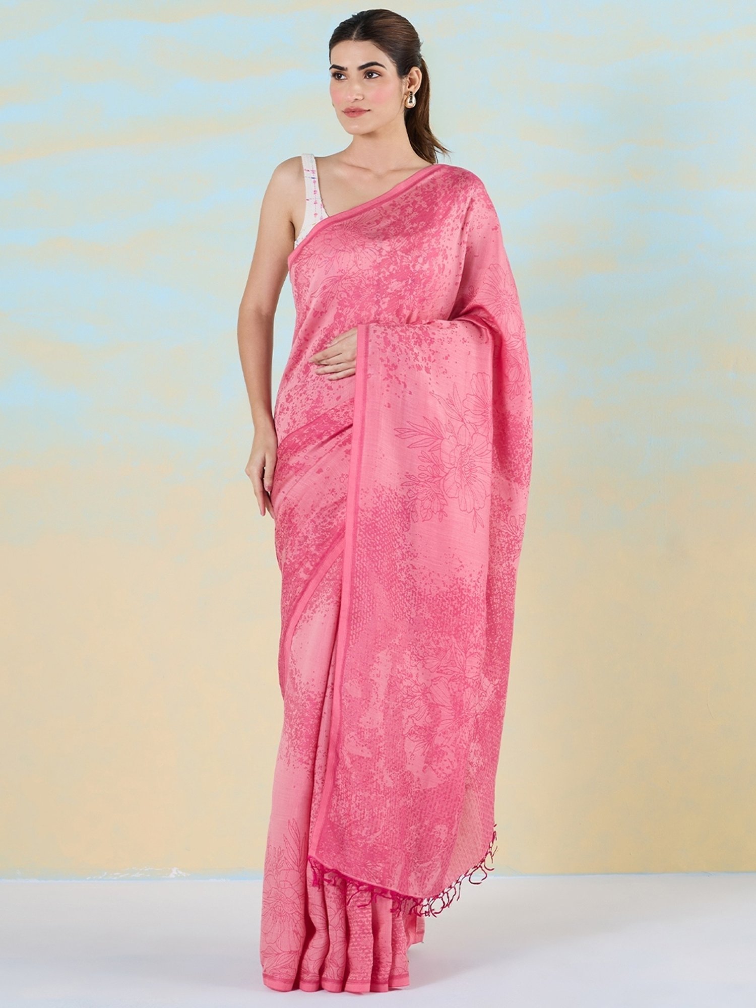 navyasa by liva Pink Floral Print Saree With Unstitched Blouse