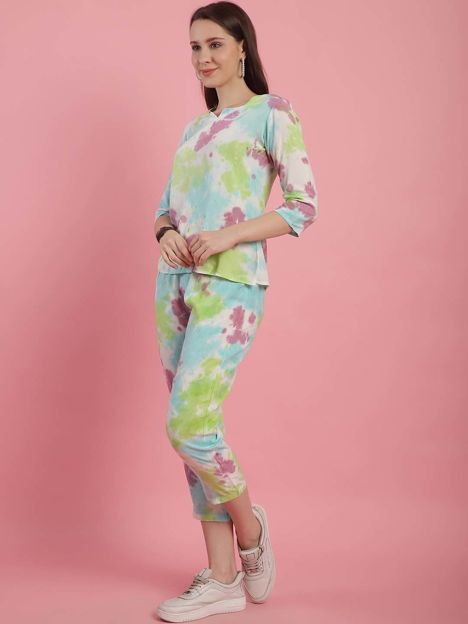 Prakrti Multicolored Tie & Dye Top Capri Set