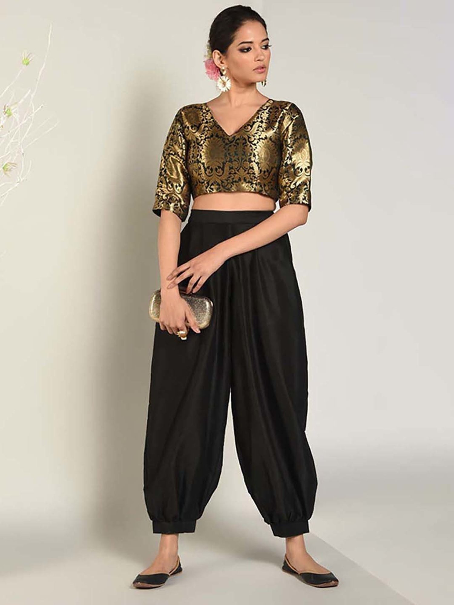 Abhishti Black Regular Fit Salwar