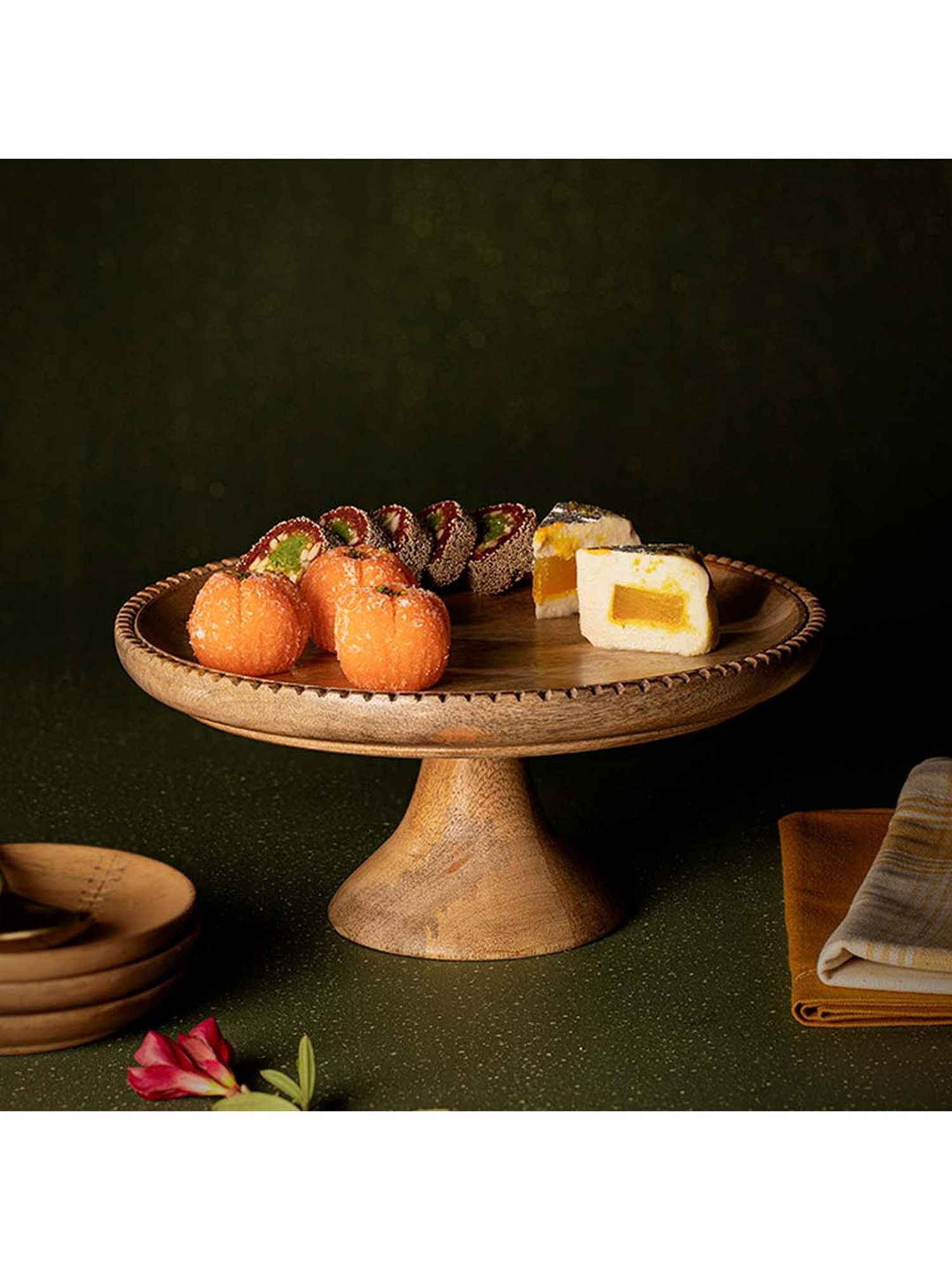ellementry Country Home Mango Wooden Cake Stand - Set of 1