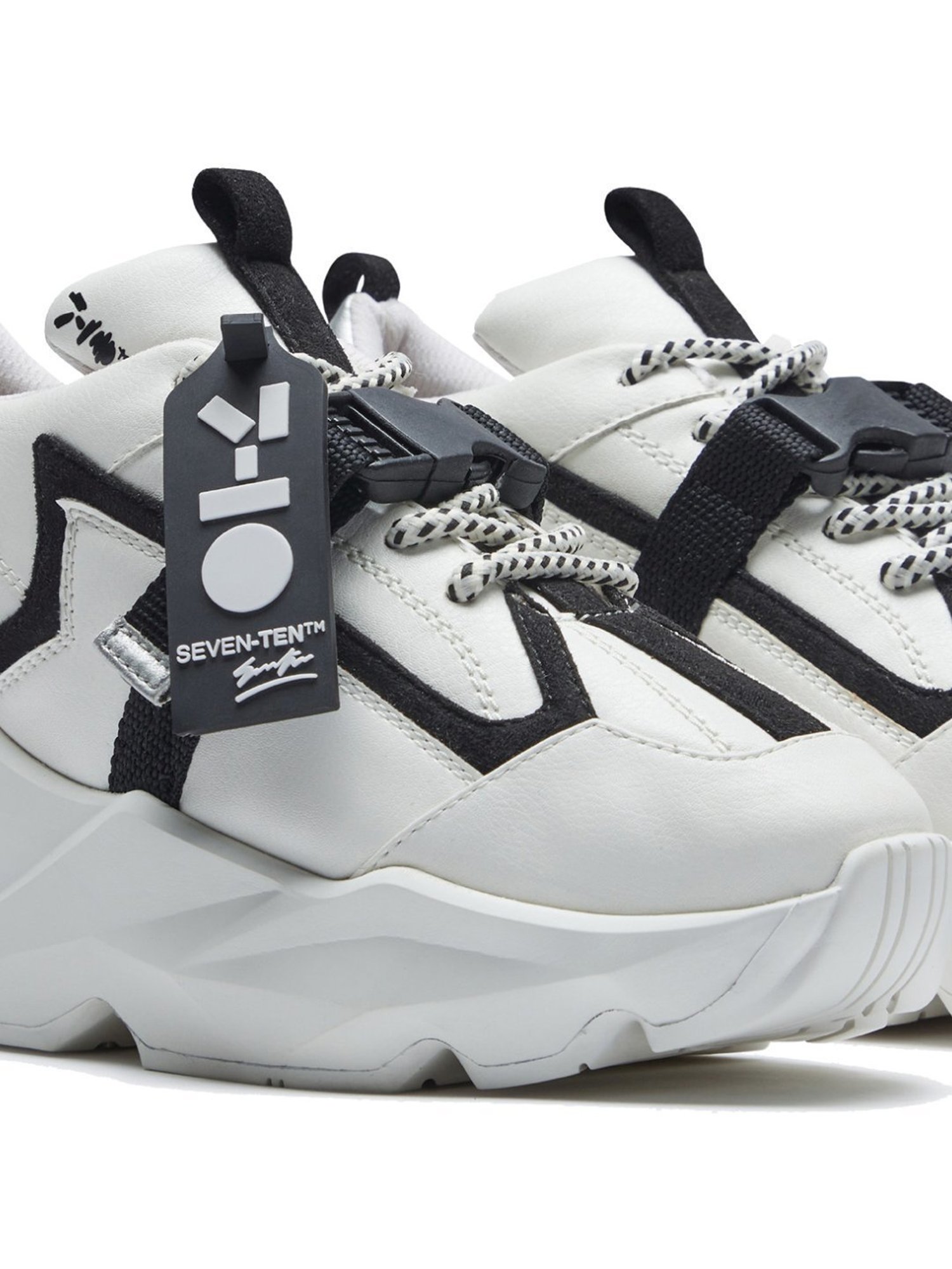 7-10 Women's White & Silver Elevate Street Sneakers