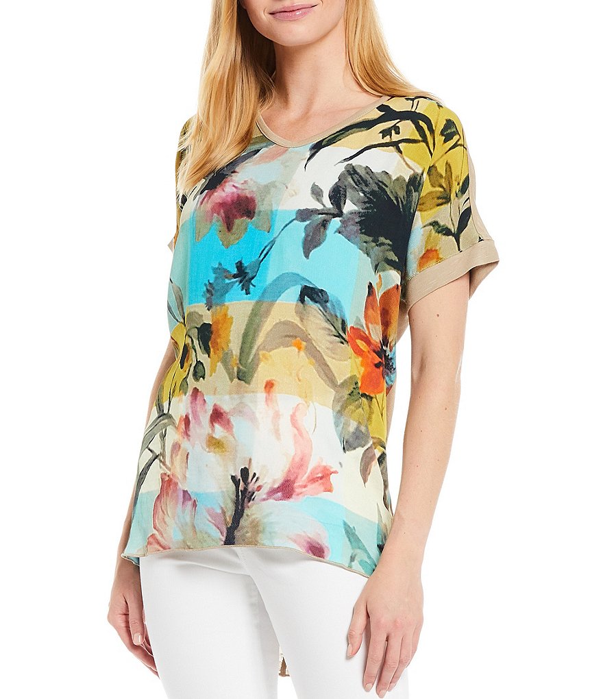 Tru Luxe Jeans V-Neck Short Sleeve Abstract Floral Print Top