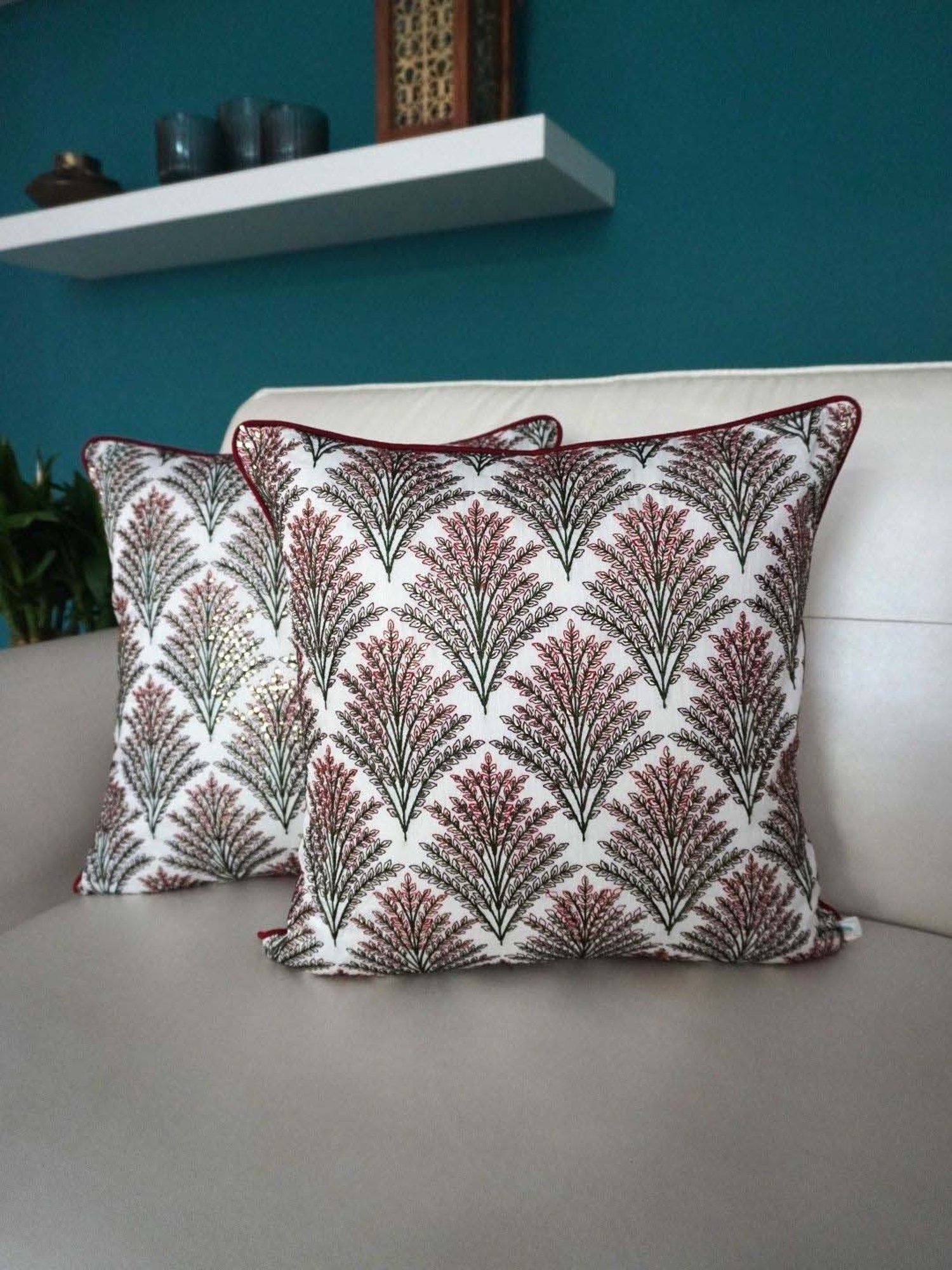 TARA Sparkling Homes Shimmering Ferns Pink & White Cotton Cushion Cover - Set of 4