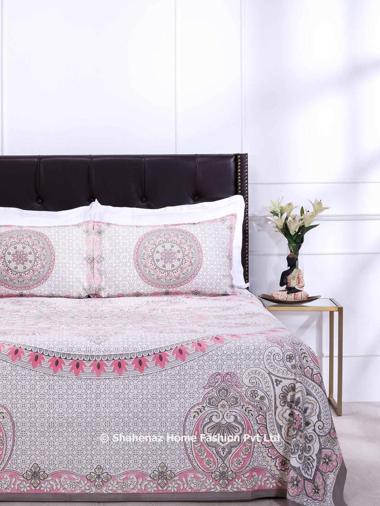Shahenaz Grey & Pink 120 TC Cotton Mandala Double Bedsheet with 2 Pillow Covers