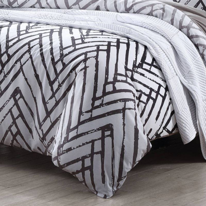 Full/Queen Balta Duvet Cover Set Brown - City Scene