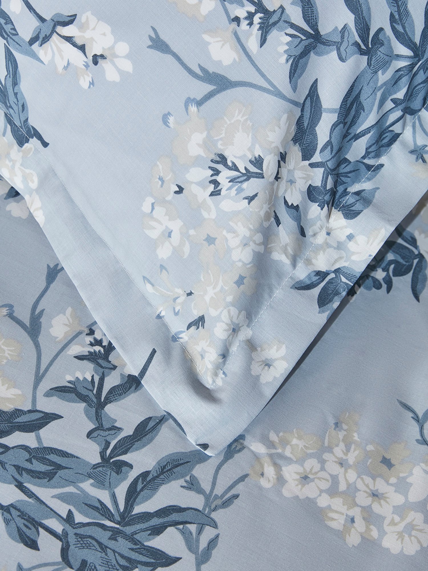 Westside Home Dusty Blue Floral King Bed Flat Sheet & Pillowcase Set