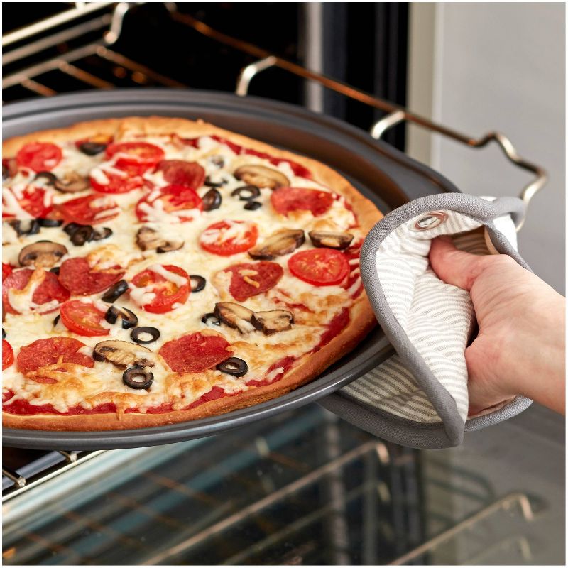 Cuisinart 4pc Mini Pizza Pan Set - CMBM-4PP