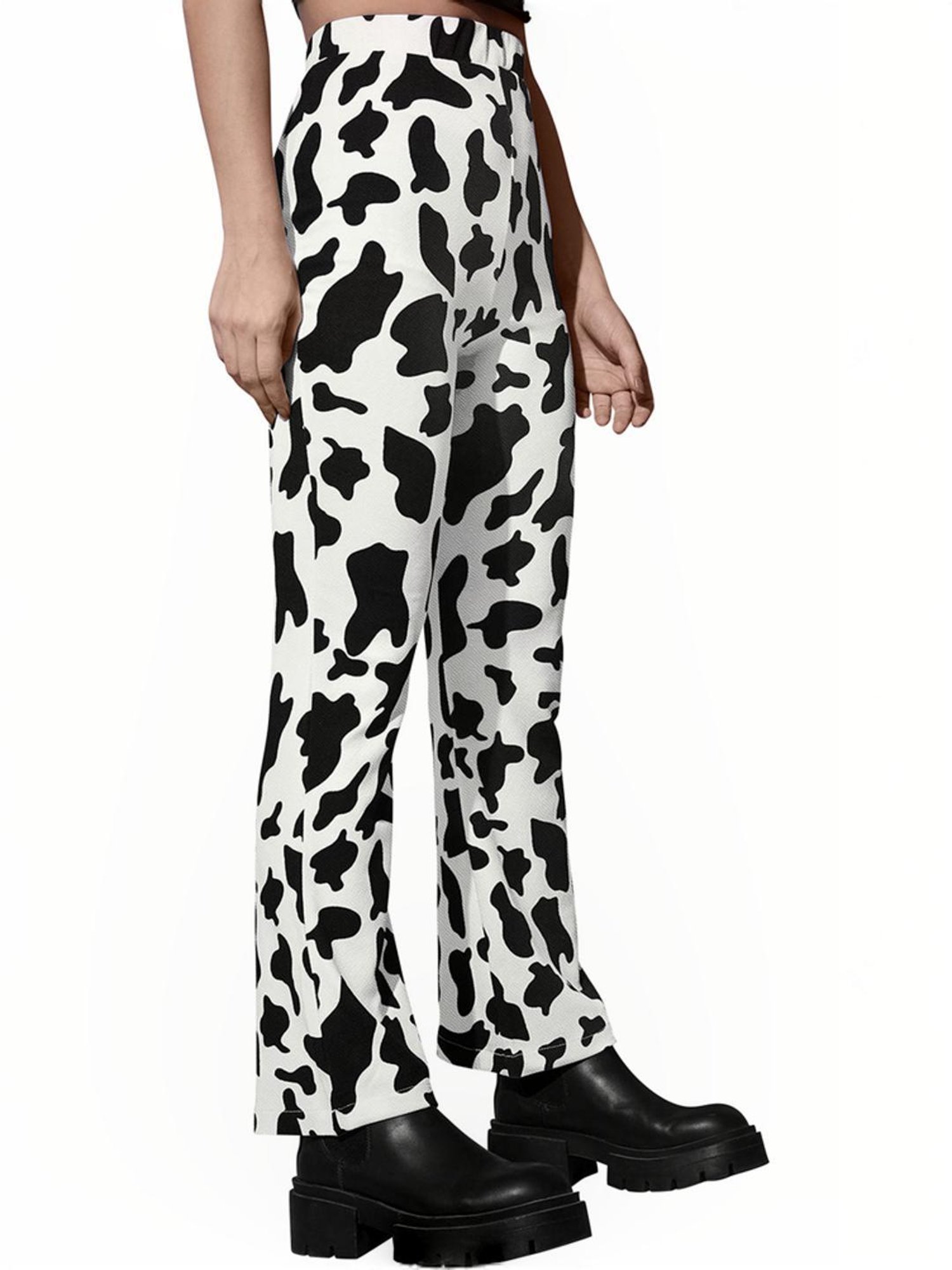 Odette White & Black Printed Bootcut Pants
