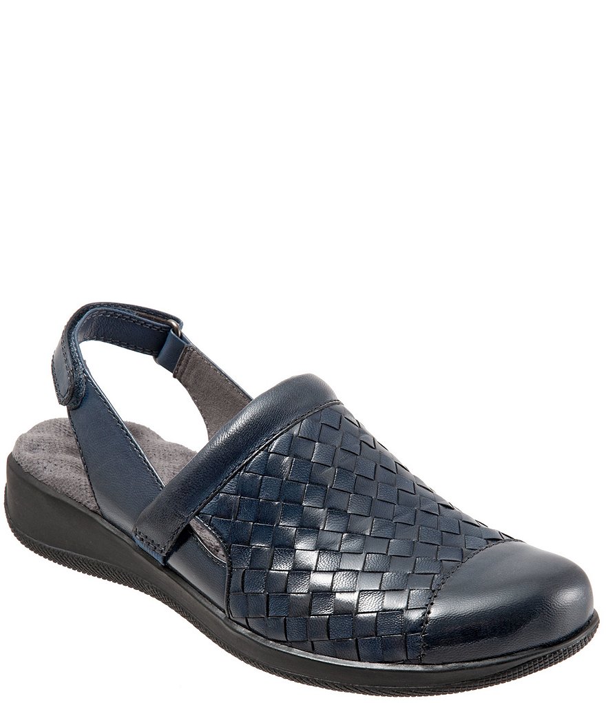 SoftWalk Salina Woven Clogs