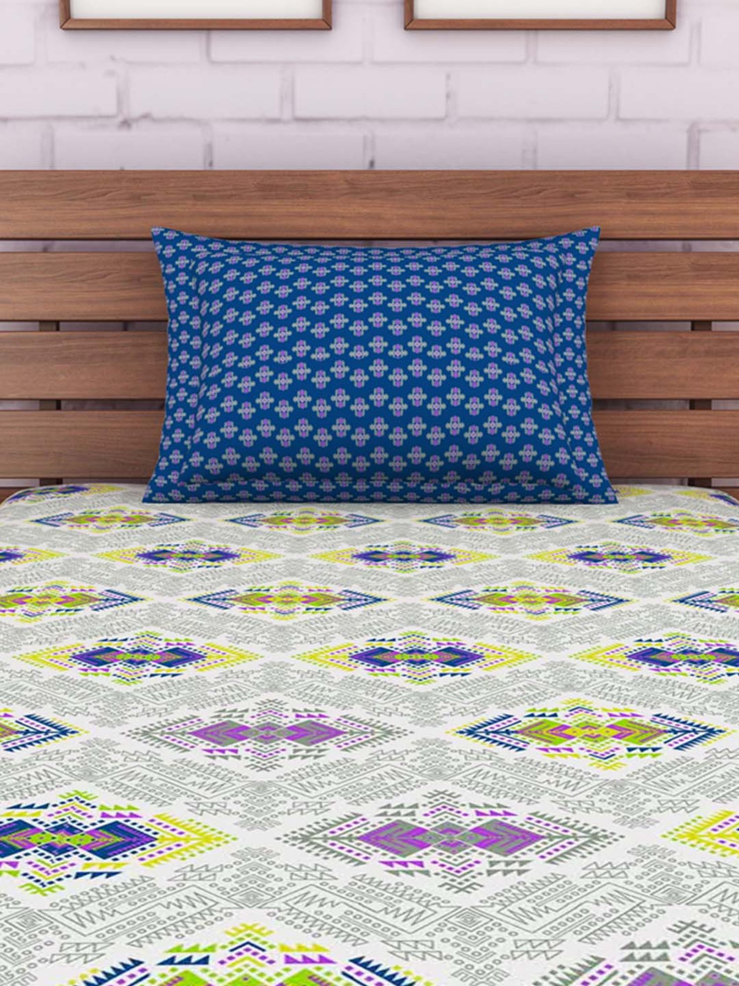 Spaces Atrium White & Blue Cotton 144 TC Bed Sheet Set