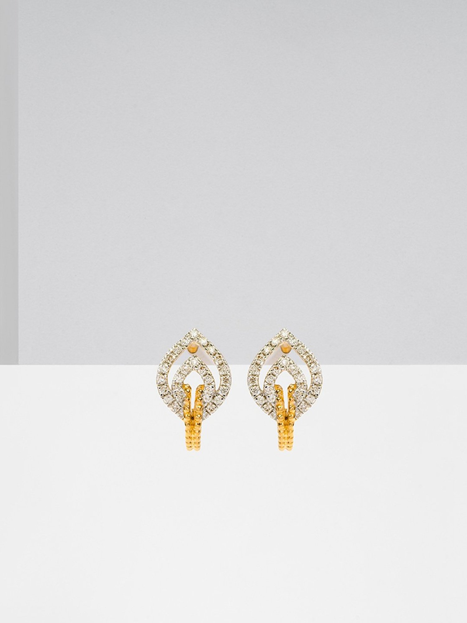 P.N.Gadgil Jewellers 14k Gold Traditional Twinkle Stud Diamond Earrings For Women