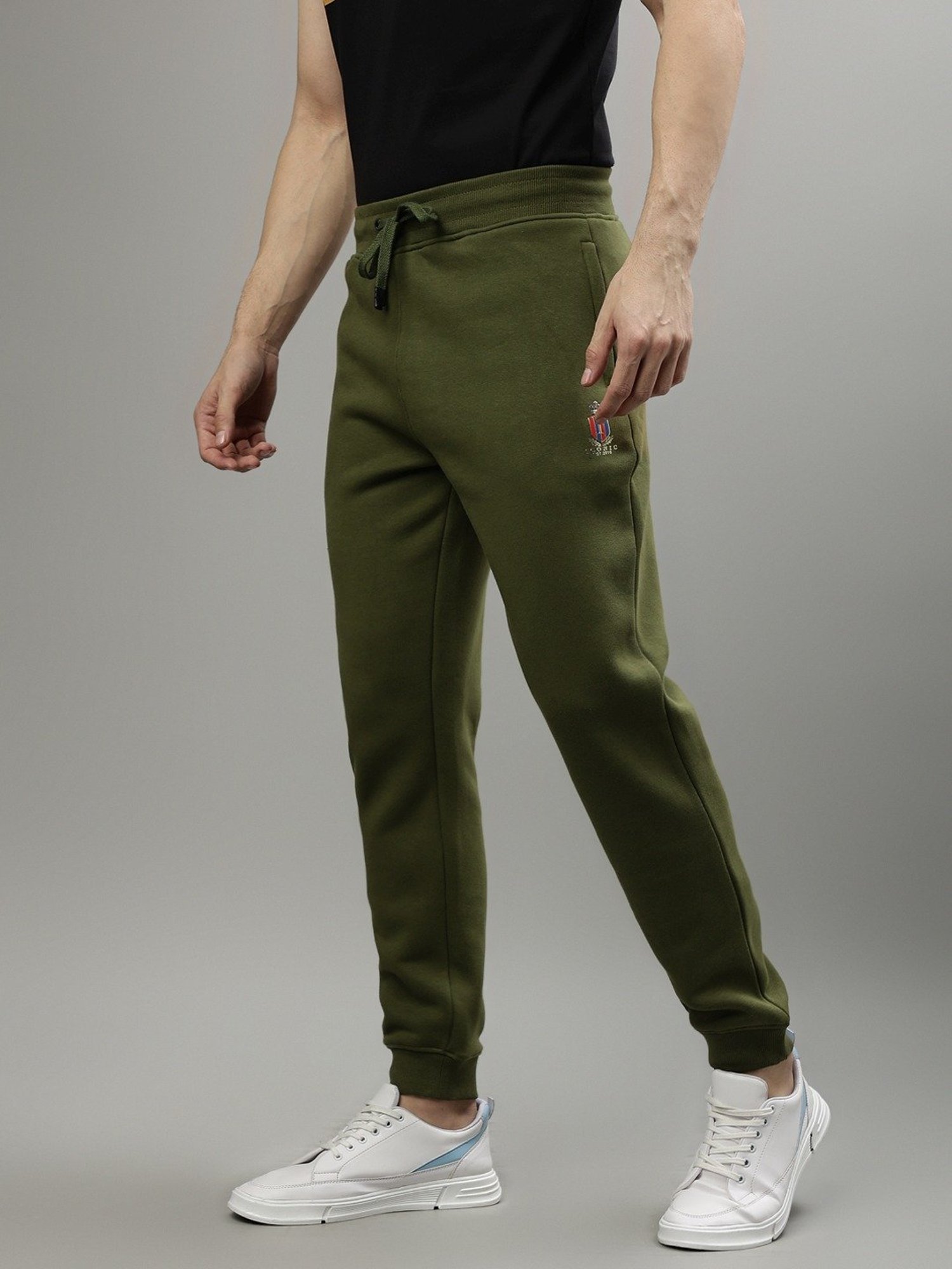 Iconic Men Solid Regular Fit Cotton Track Pants