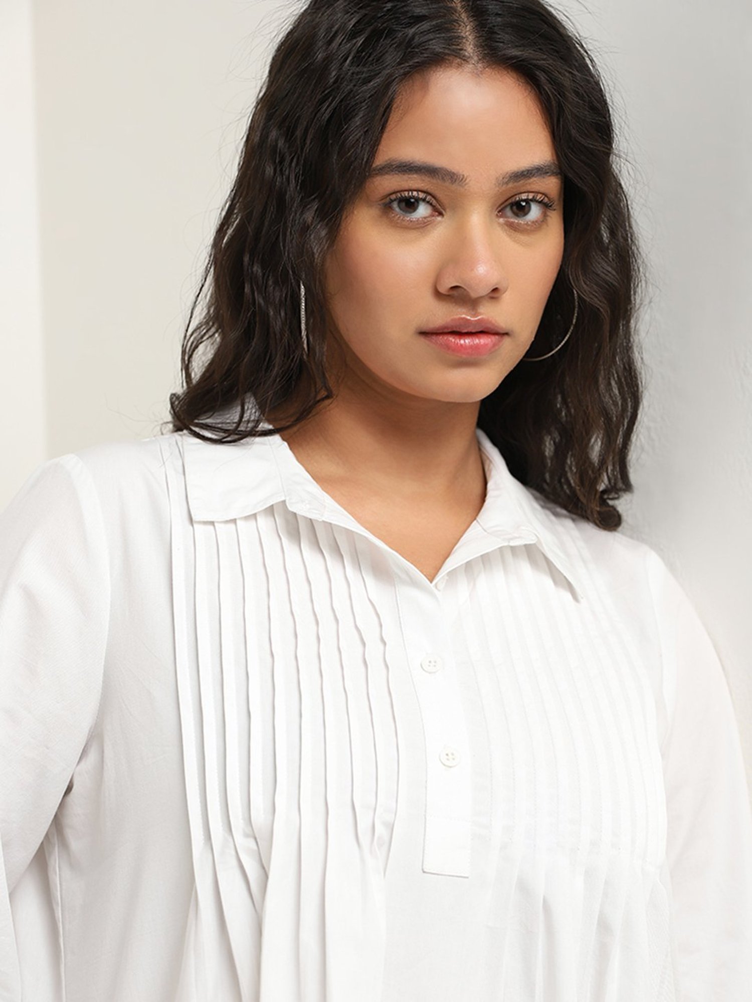 Gia by Westside White Cotton Pintuck Detailed Blouse