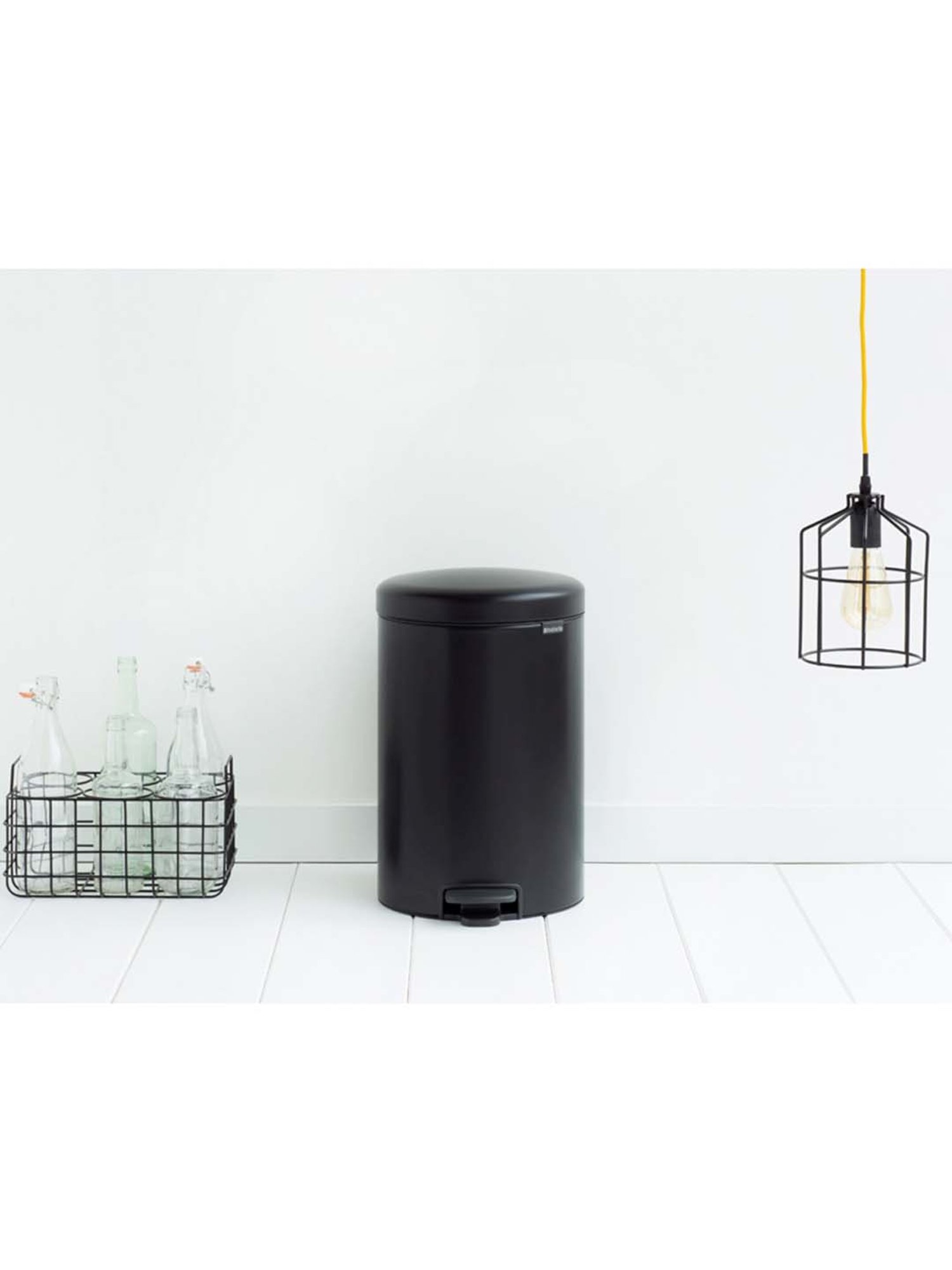 BRABANTIA New Icon Matt Black Metal Pedal Dustbin (2 L) - Set of 1