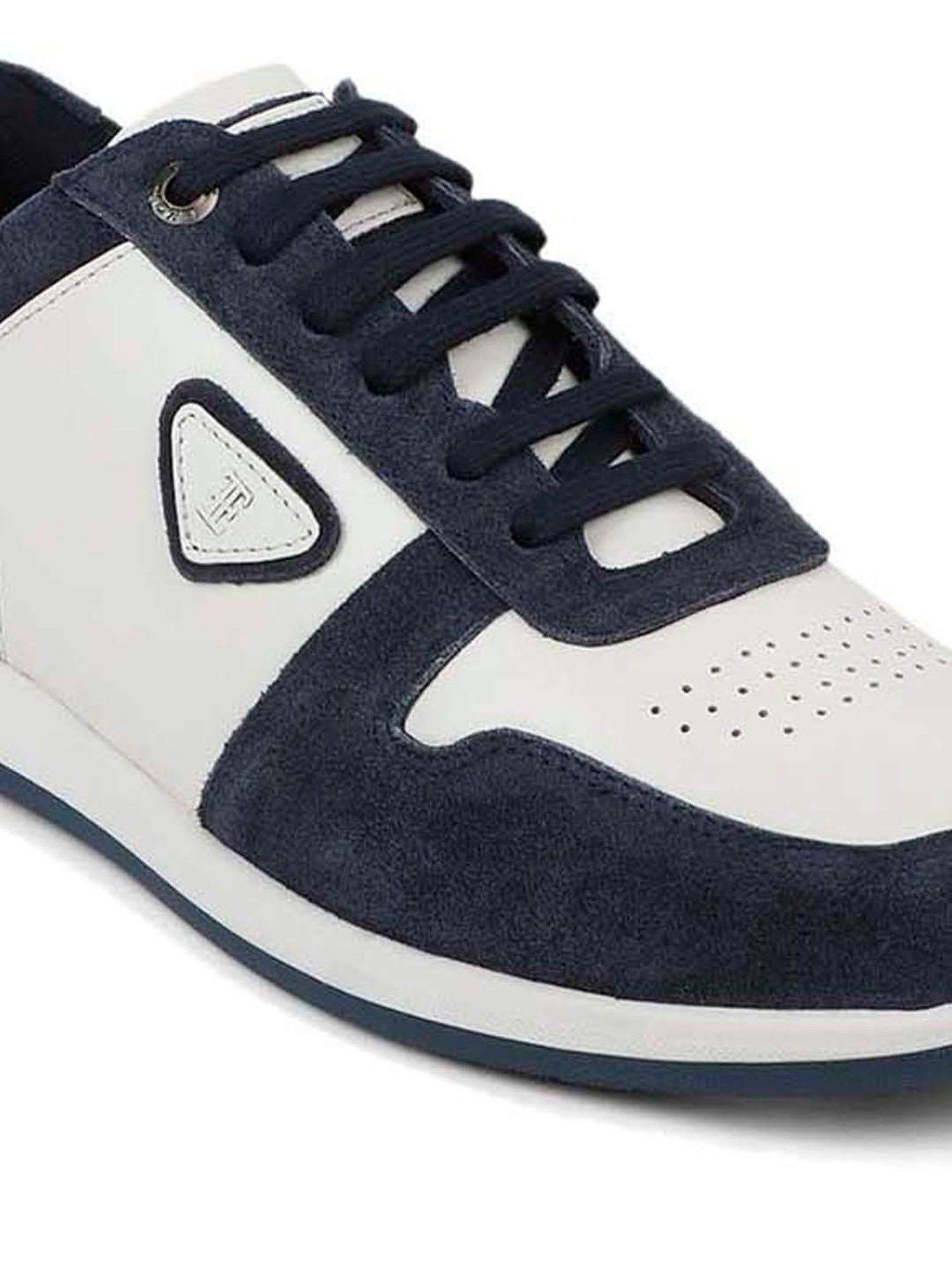 EZOK Men's White Casual Sneakers