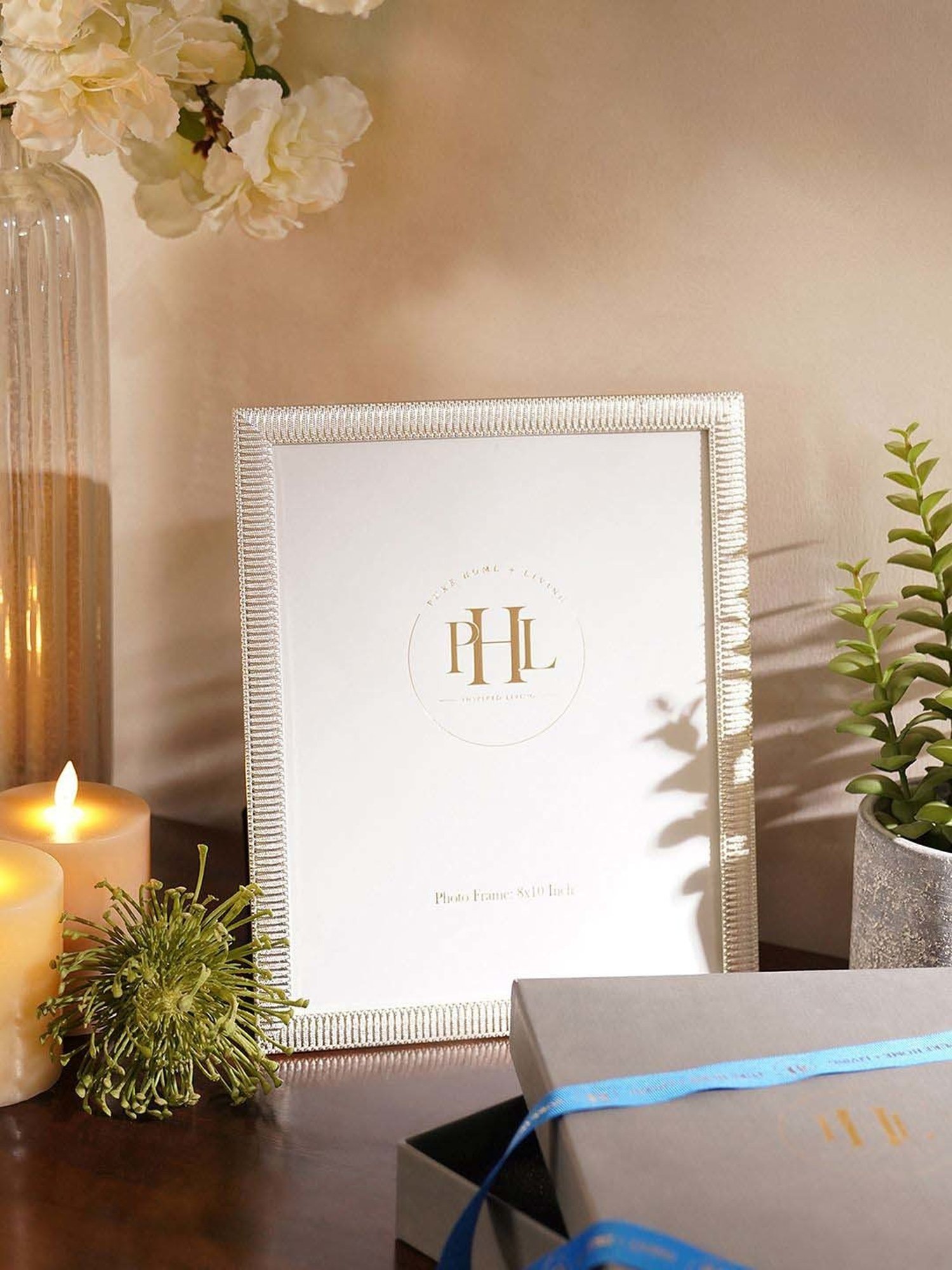 House This Kangto Brown & White Wood Photo Frame Gift Set