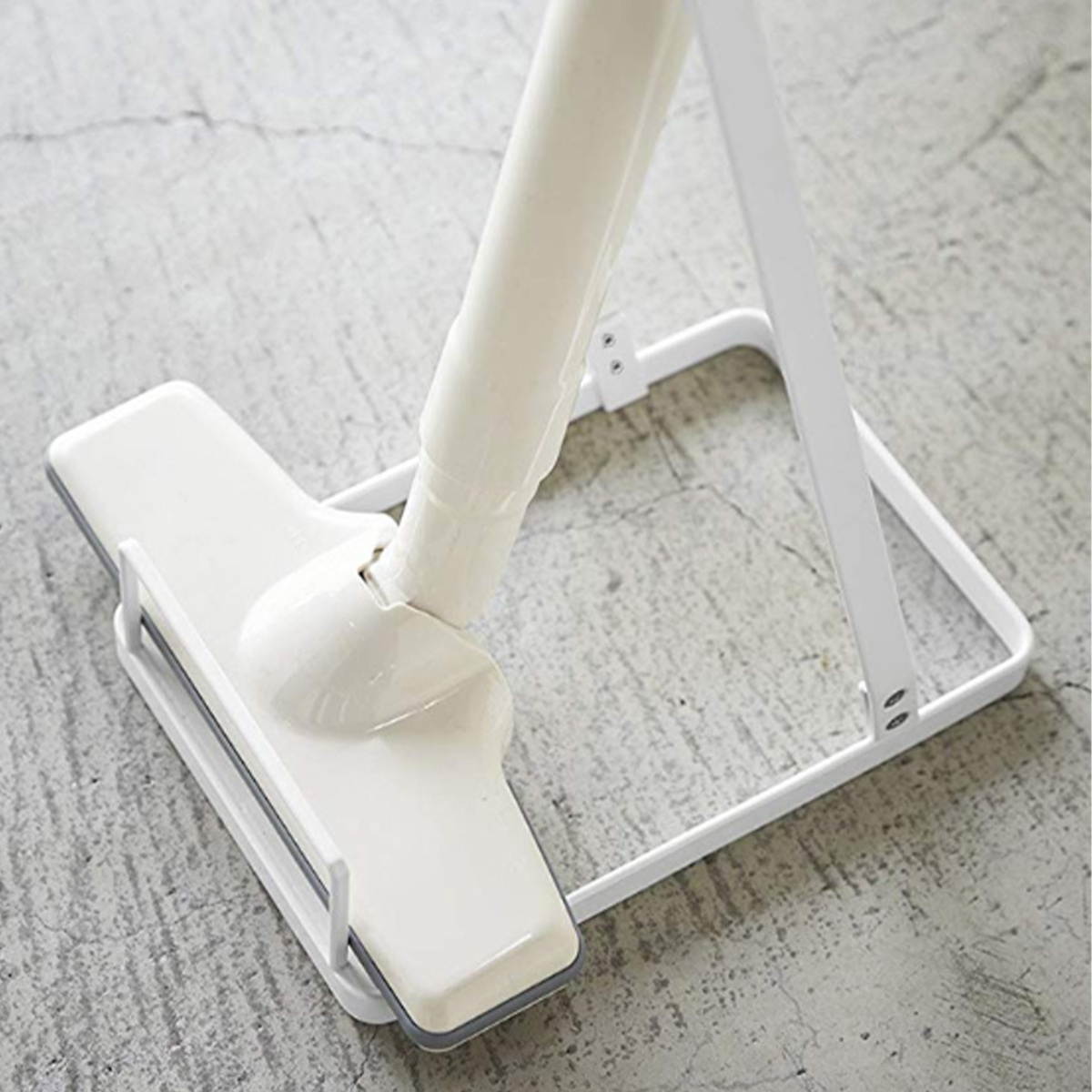 Zep Professional Calcium and Lime Remover 1 gal. Clear   1041491