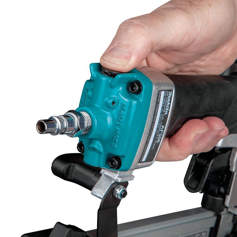 Makita MAC100QK1 Quiet Series .5 HP 1 Gallon Oil-Free Hand Carry Air Compressor/ 18 GA Brad Nailer Combo Kit