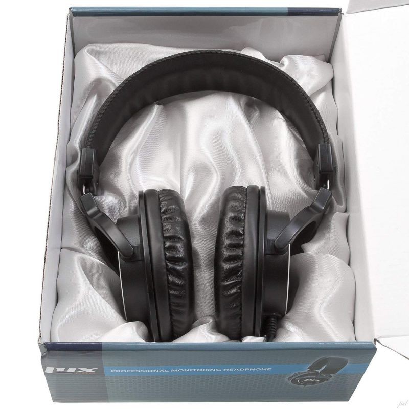 LyxPro HAS-10 Closed Back Over-Ear Professional Studio Monitor & Mixing Headphones, Newest 45mm Neodymium Drivers for Wide Dynamic Range - Lightweight
