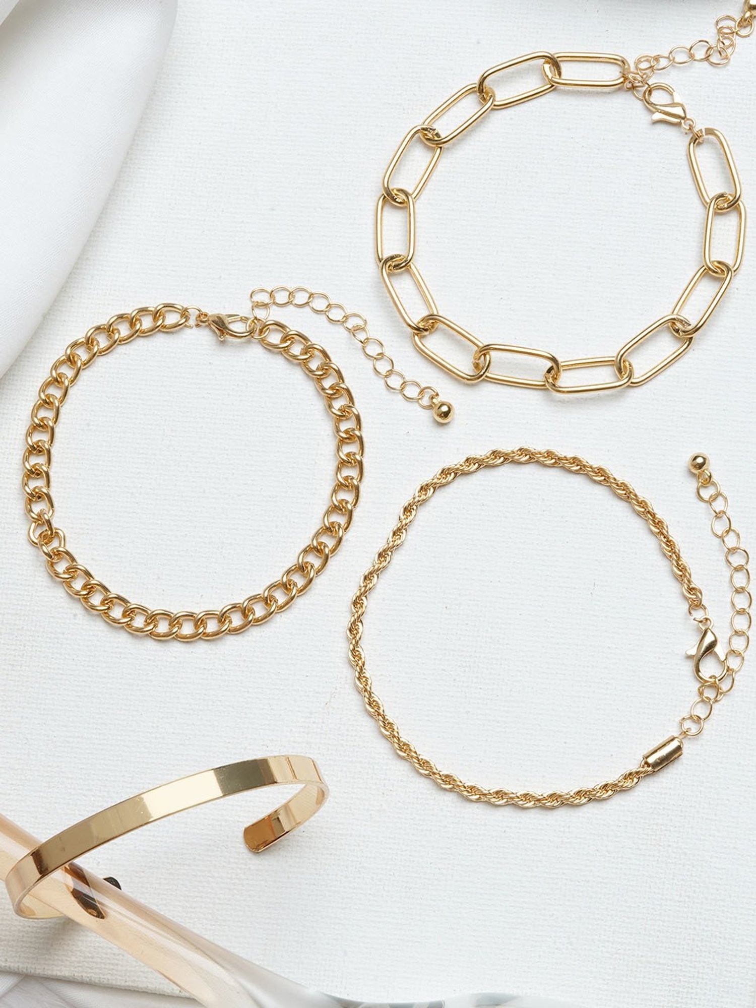 Joker & Witch We Twist Gold Bracelet - Set of 4