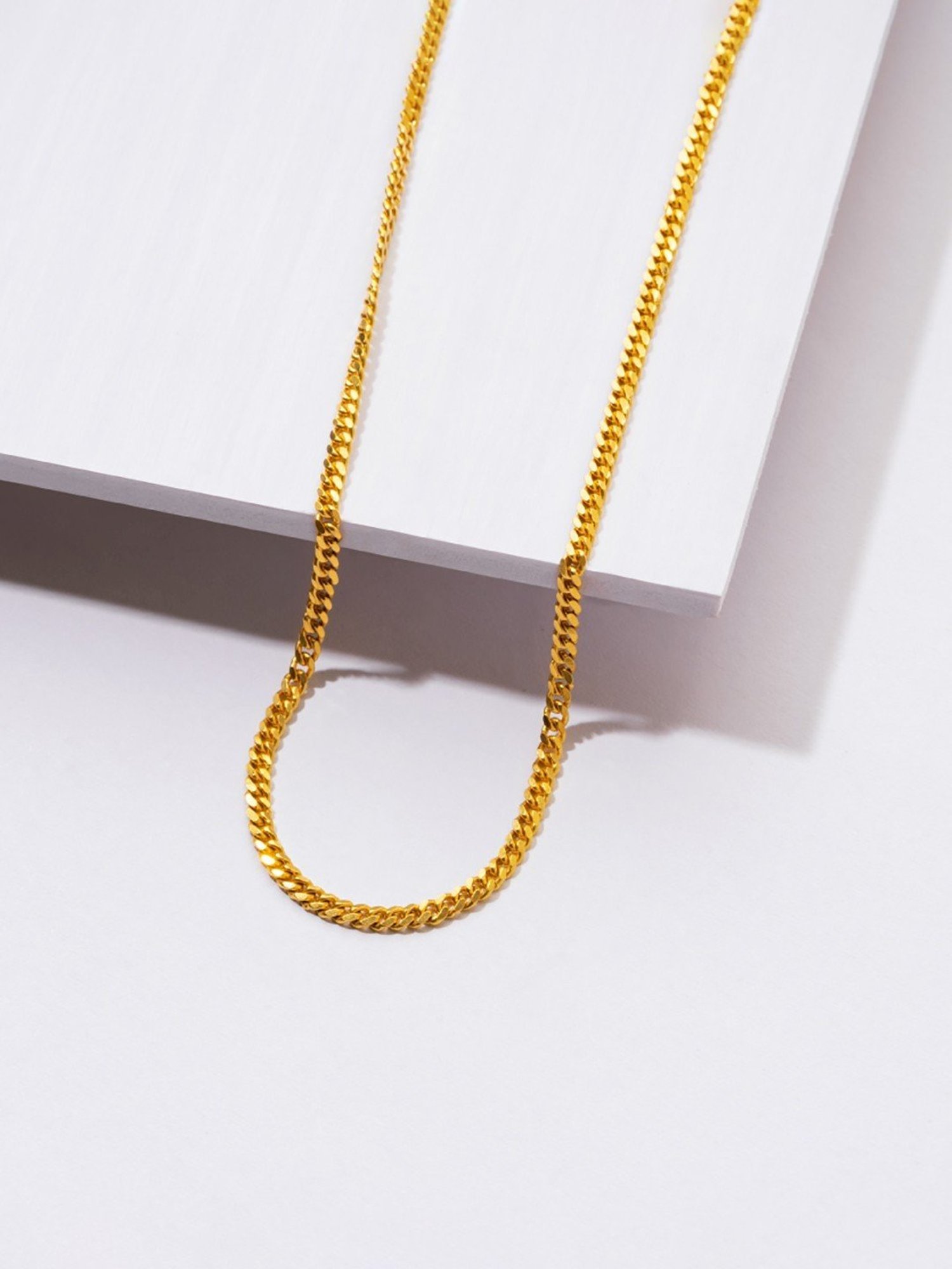 P.N.Gadgil Jewellers 22k Gold Sovereign Karap Gold Chain