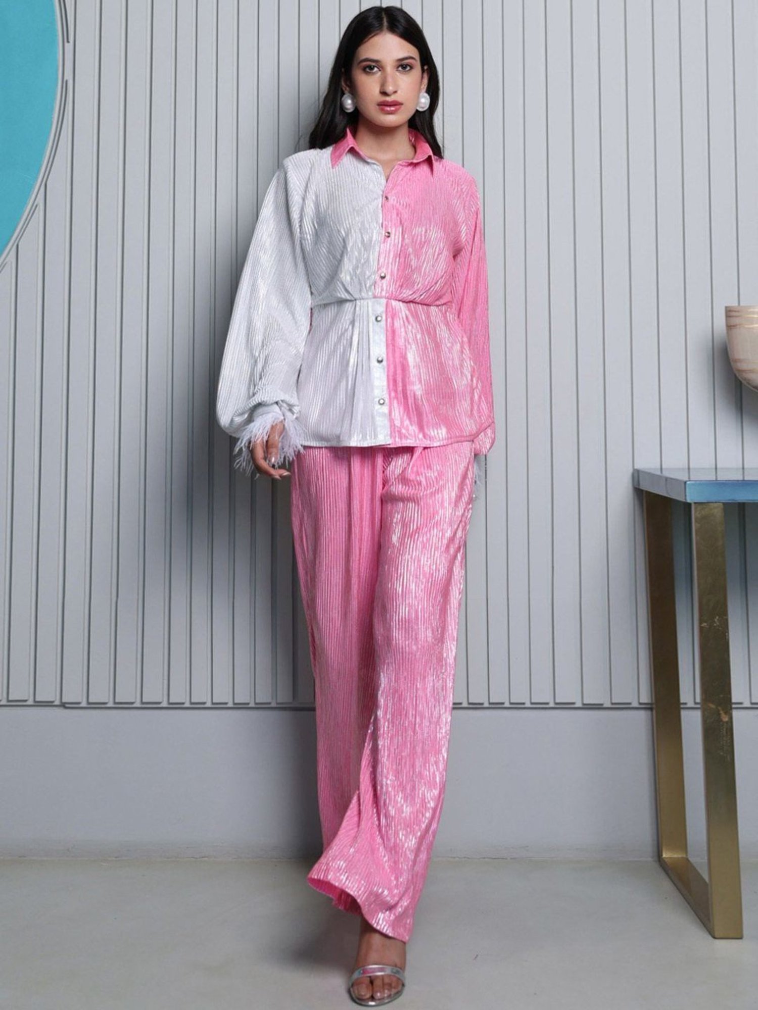 BInfinite Metallic White & Pink Pleated Coords-Set