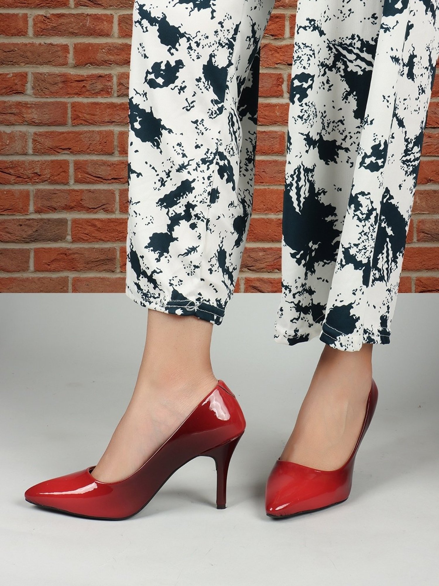 Flat N Heels Women's Pink Stiletto Pumps