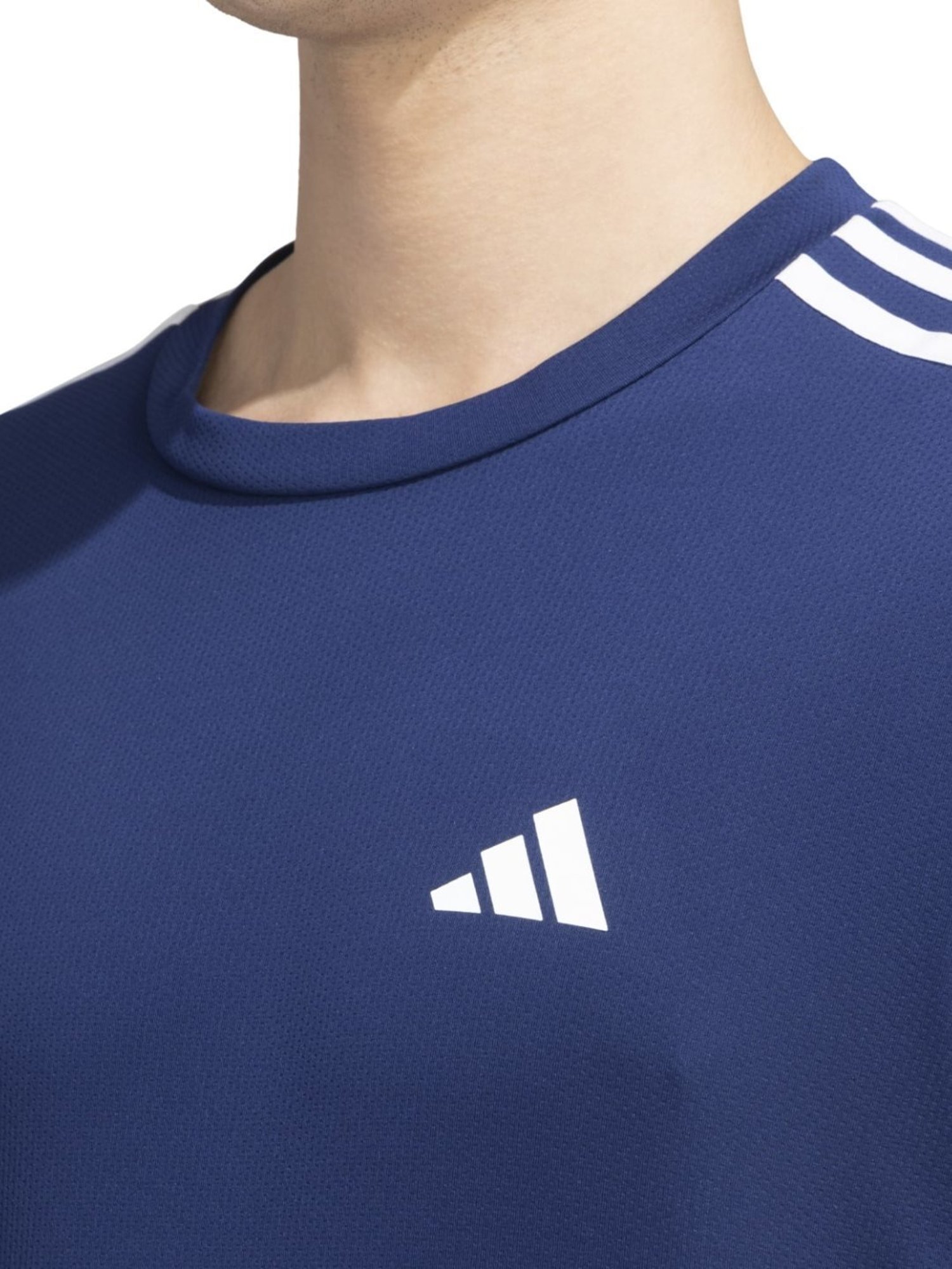 Columbia Black Regular Fit Sports T-Shirt