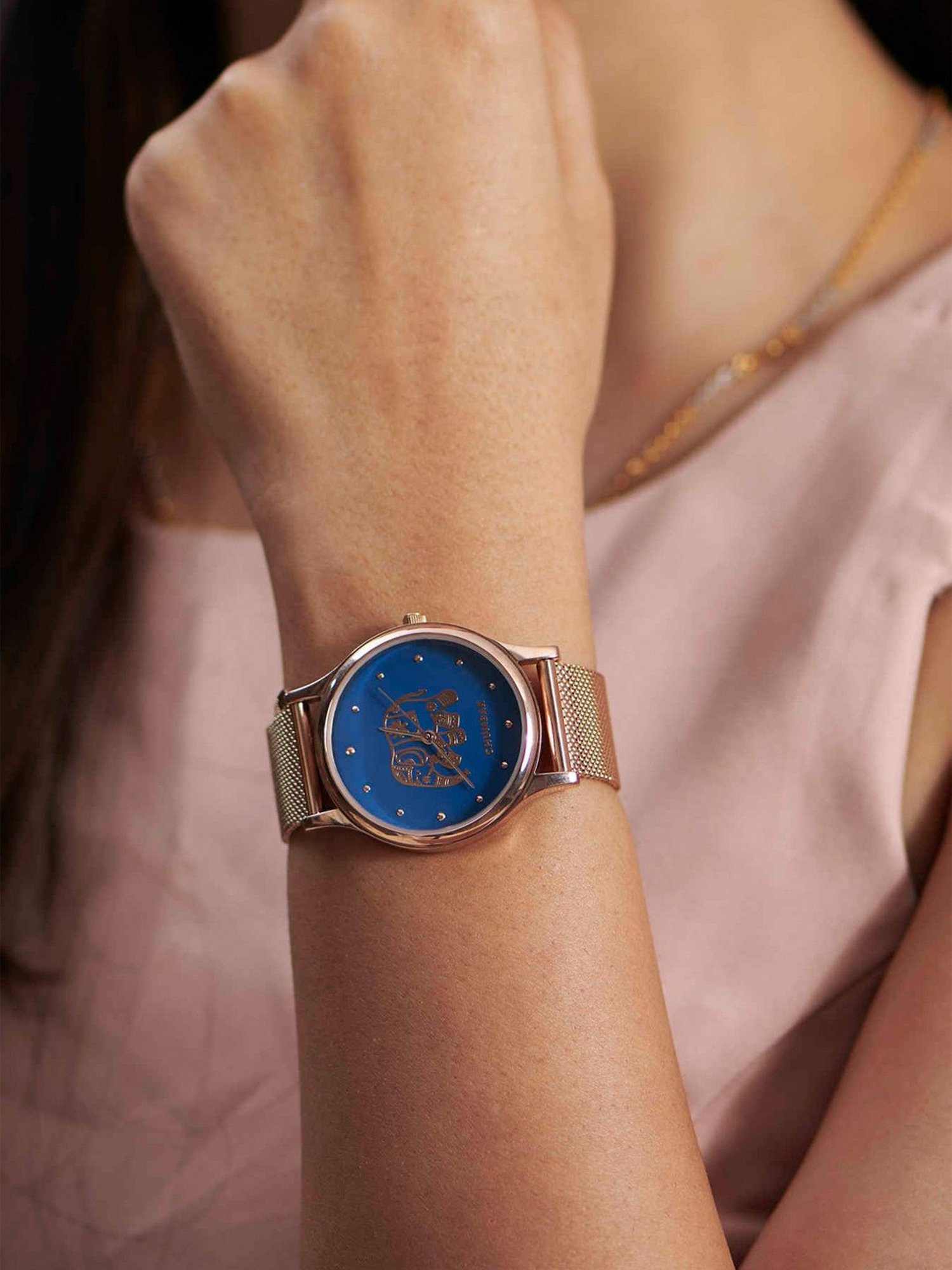 Chumbak 8907605117381 Carnival Elephant Analog Watch for Women