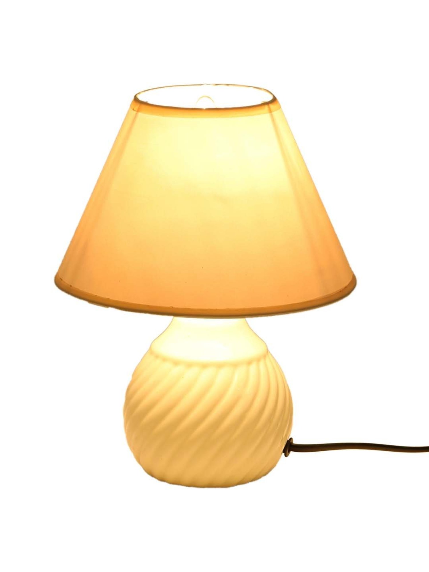 Tayhaa White Metal Table Lamp with Shade - Set of 1