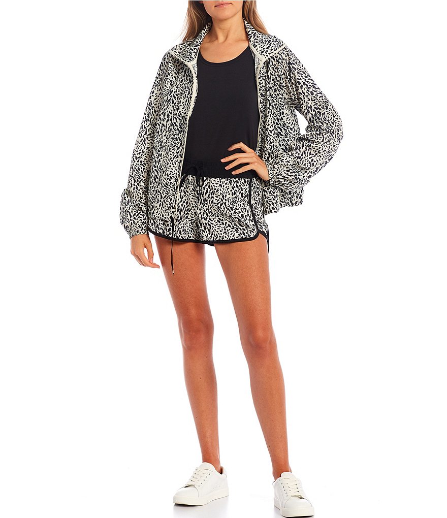 Hurley Mid-Rise Animal Print Zip-Pocket Dolphin Hem Shorts