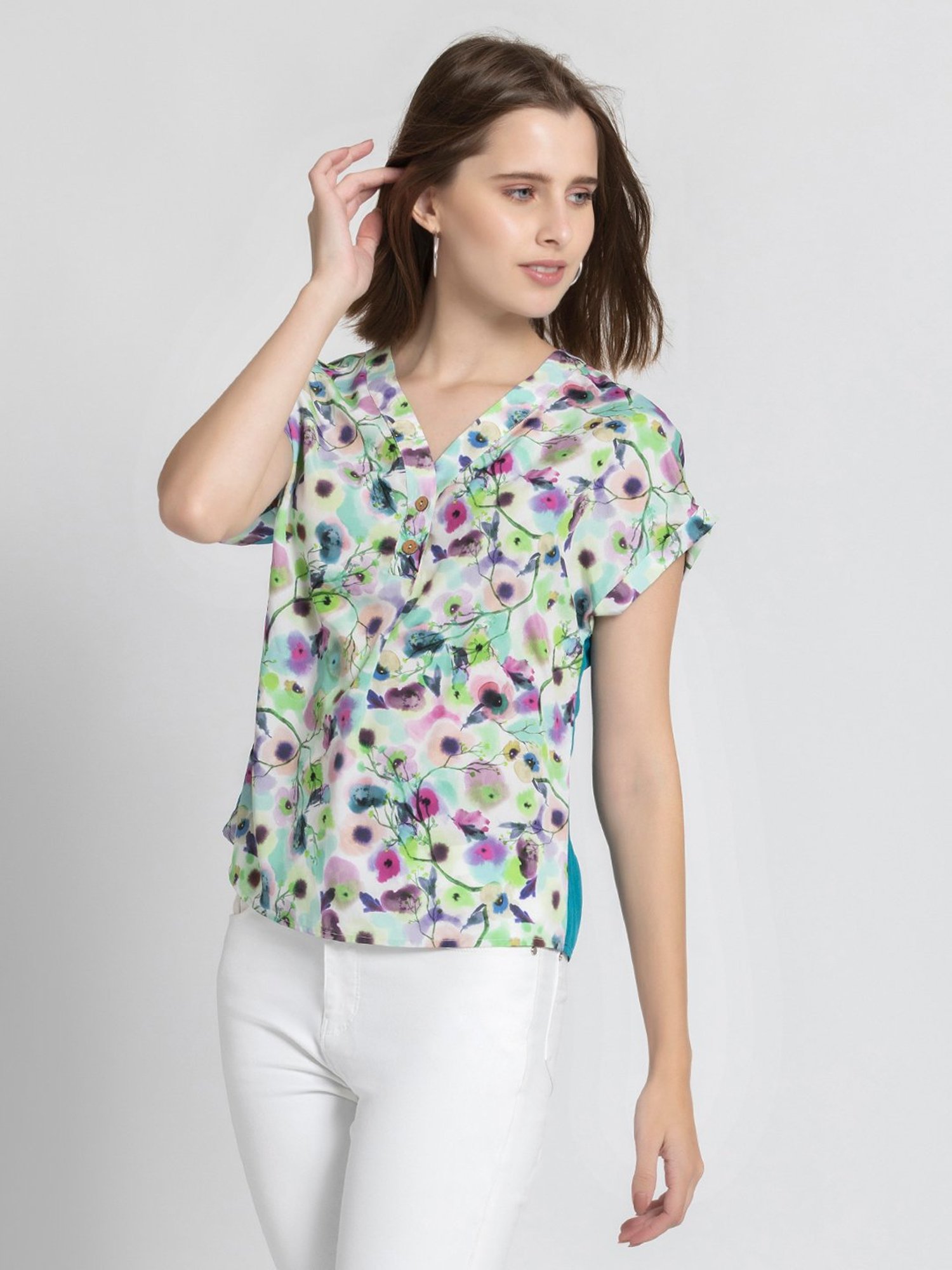 SHAYE Multicolor Floral Print Top