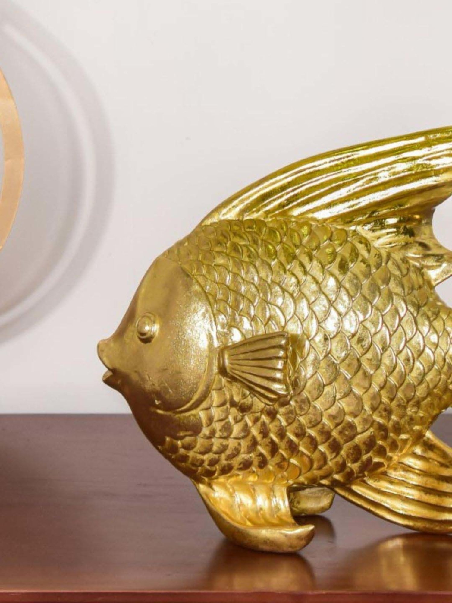 Nestasia Artisanal Intricate Textured Golden Lustre Resin Fish Table Decor With Anti Skid Base 11 "