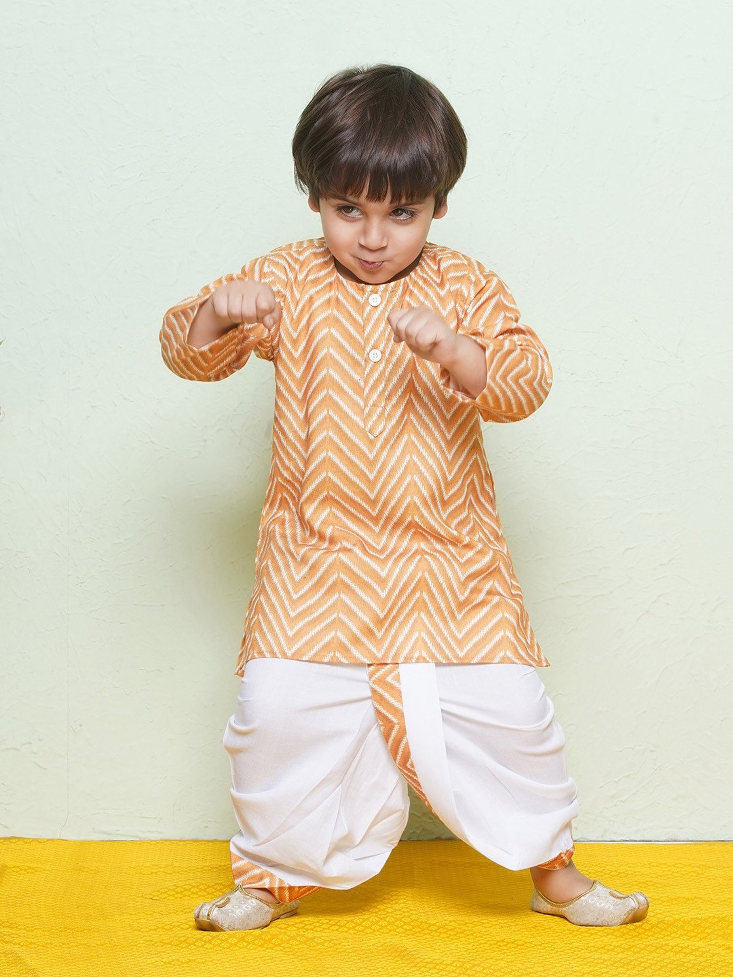 VASTRAMAY Kids Pink & White Floral Print Kurta Set