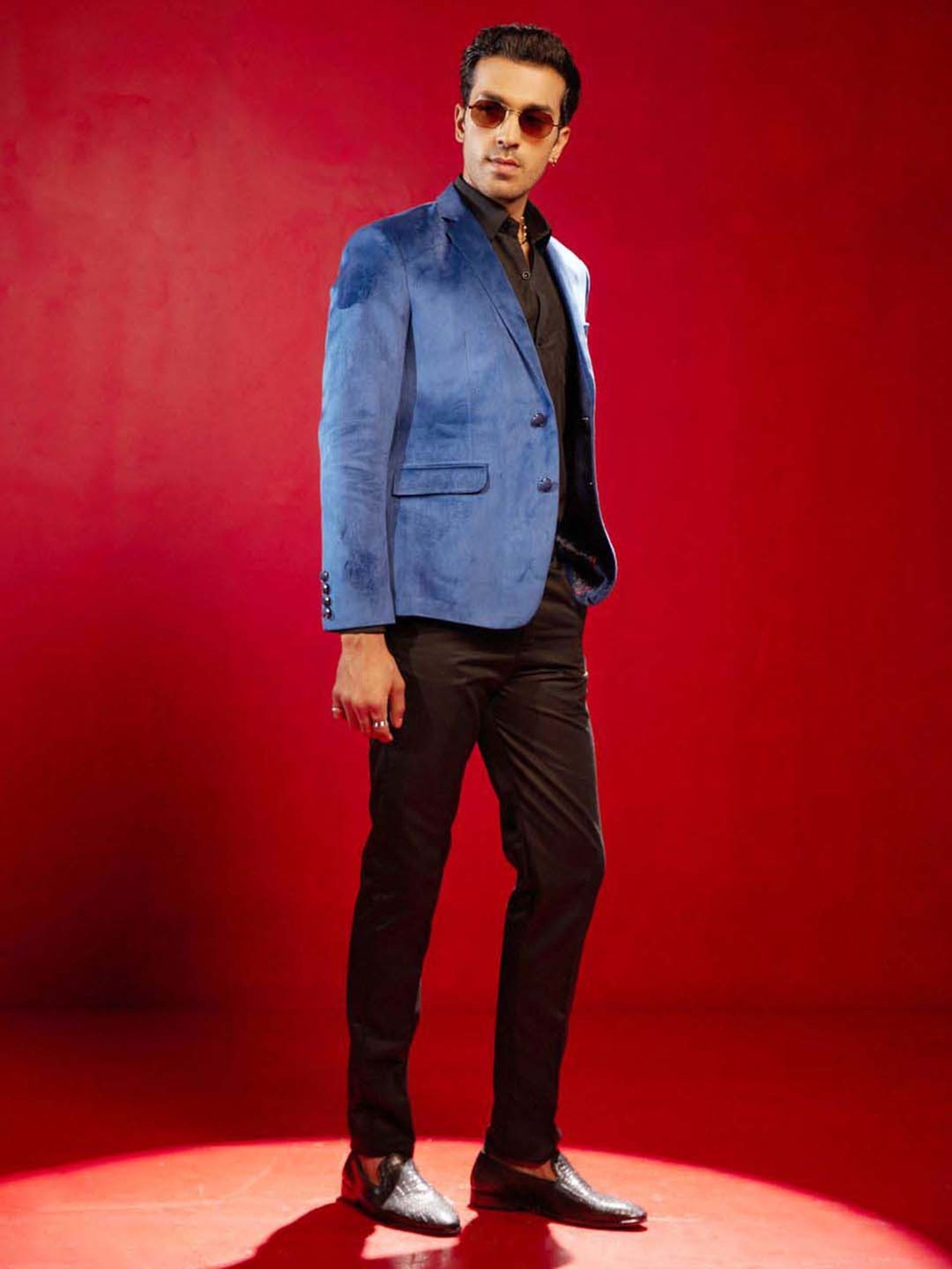 Vastramay Navy Regular Fit Blazer