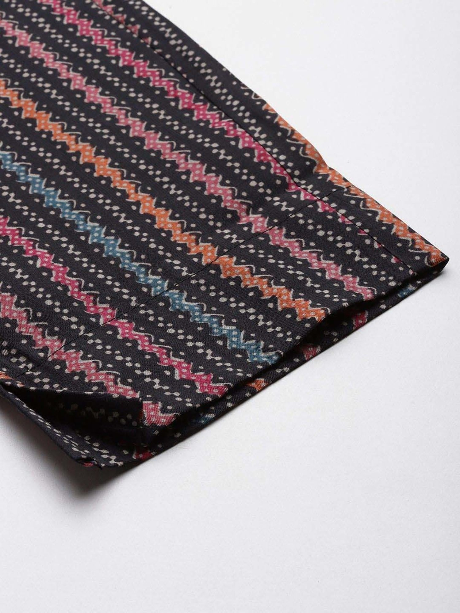 READIPRINT FASHIONS Black Printed Kurta Pant Set With Dupatta