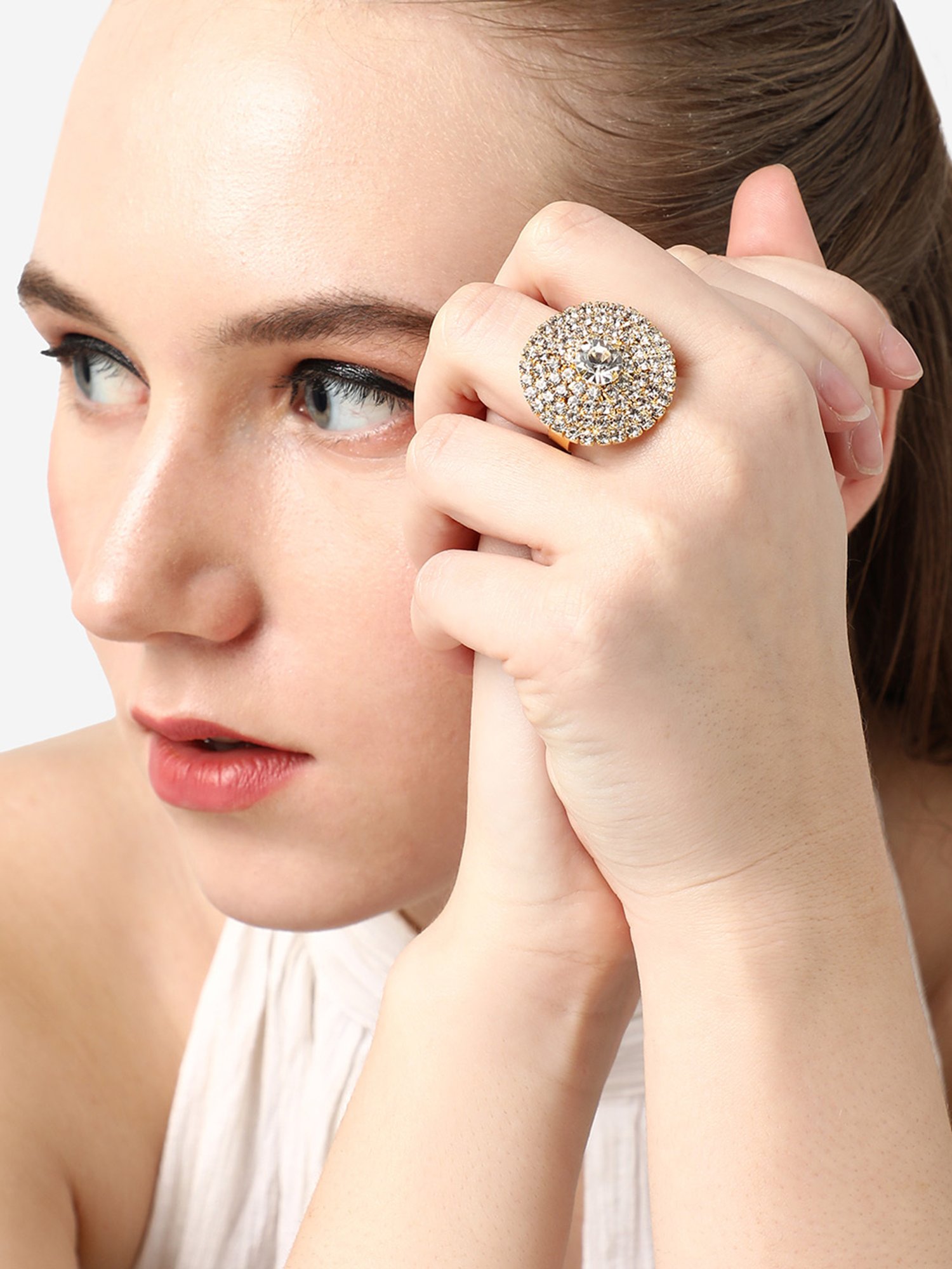 SOHI Gold Plated Designer Stone Ring For Women