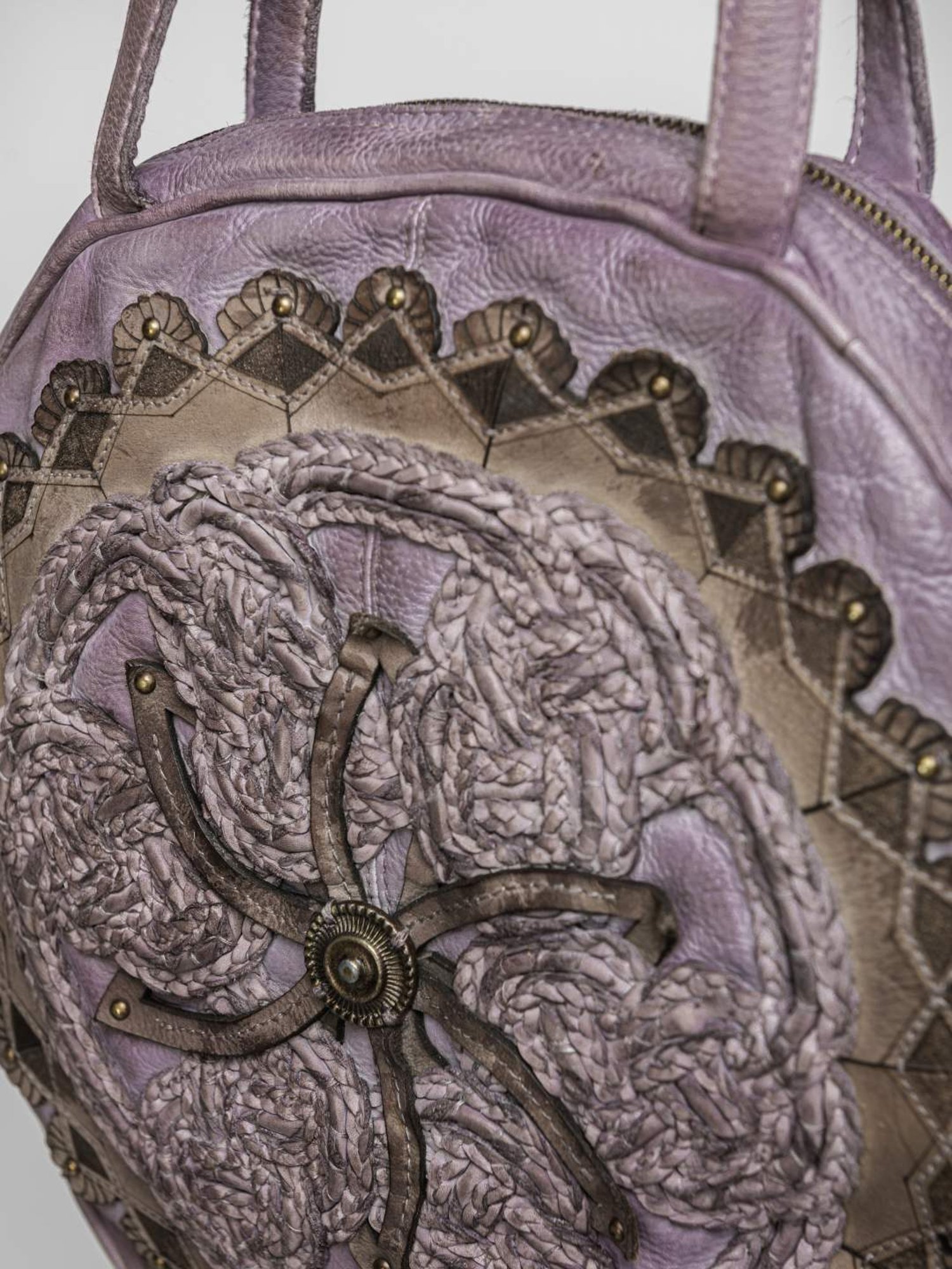 Art N Vintage Parma Quail Purple Leather Textured Medium Shoulder Handbag