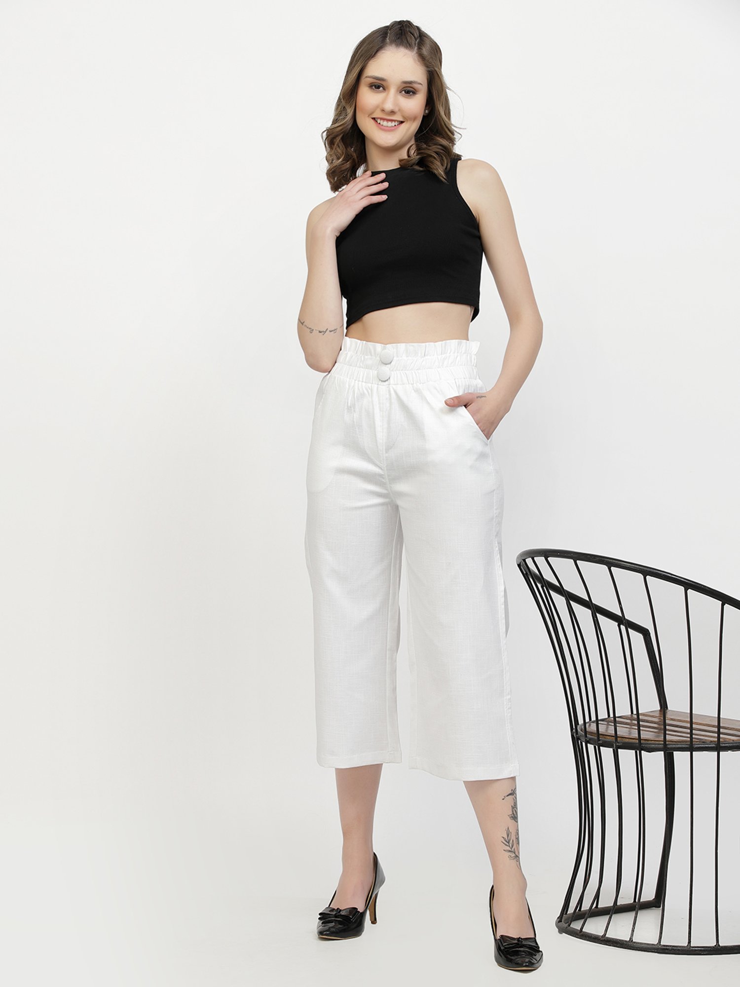 Westwood White Relaxed Fit Mid Rise Crop Pants