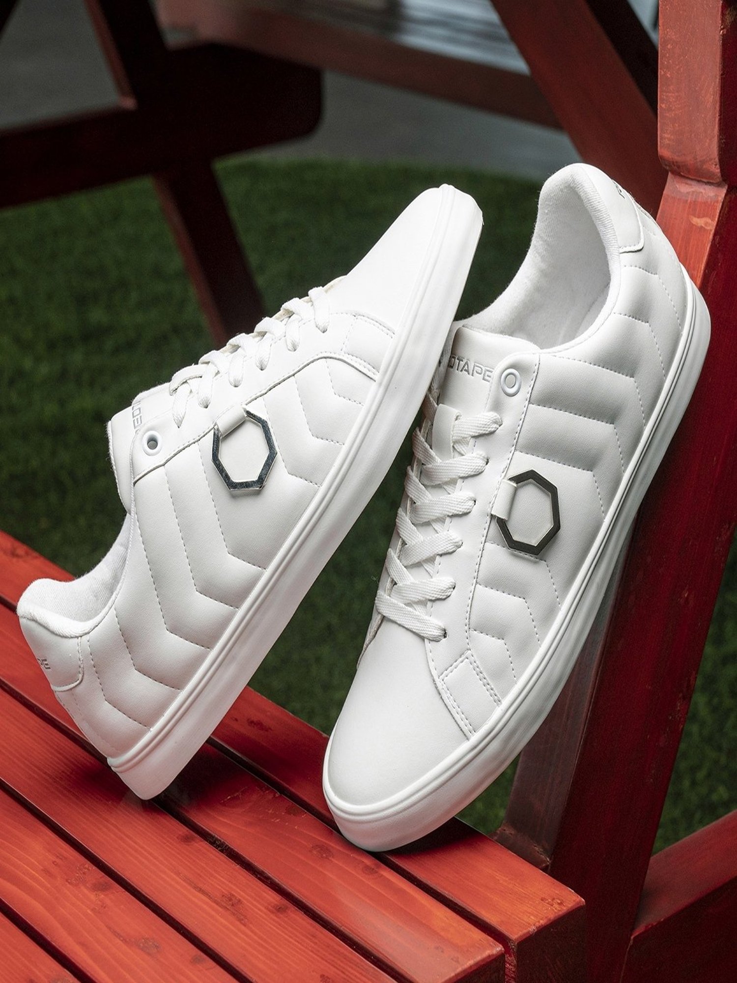 Red Tape Men's White Casual Sneakers