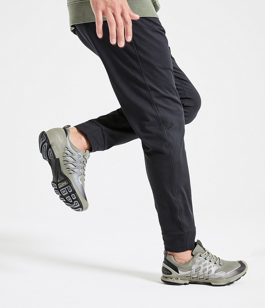 FILA Men's Vulc 13 Hi Top Sneakers