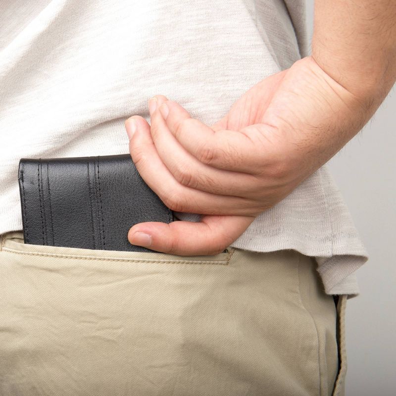 Dickies Men's Leather Travel Wallet - Black