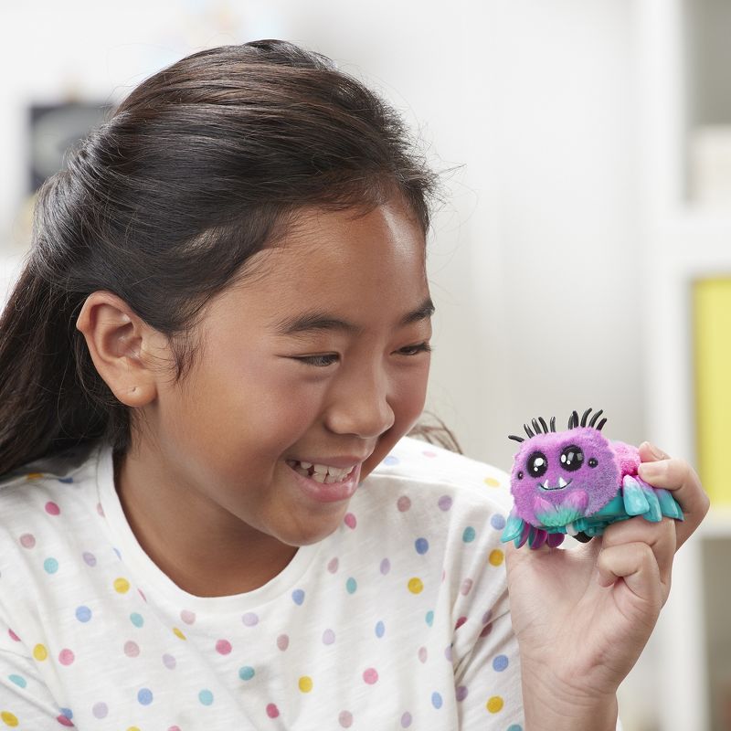 Yellies! Toofy Spooder - Voice-Activated Spider Pet