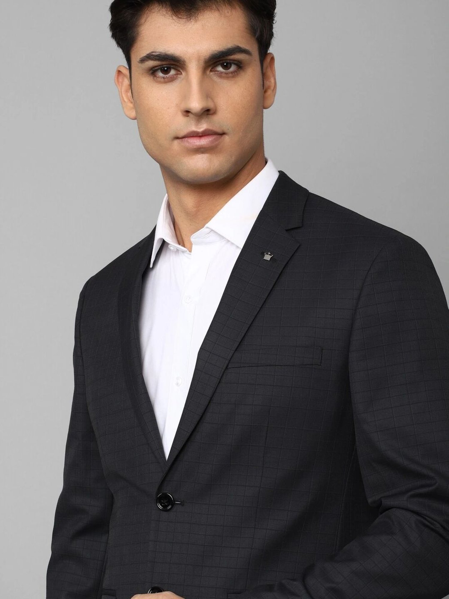 Arrow Sports Green Regular Fit Texture Waistcoat