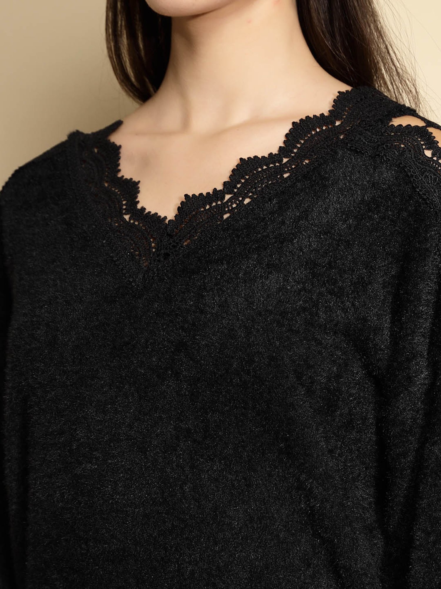 Global Republic Black Acrylic Lace Pullover