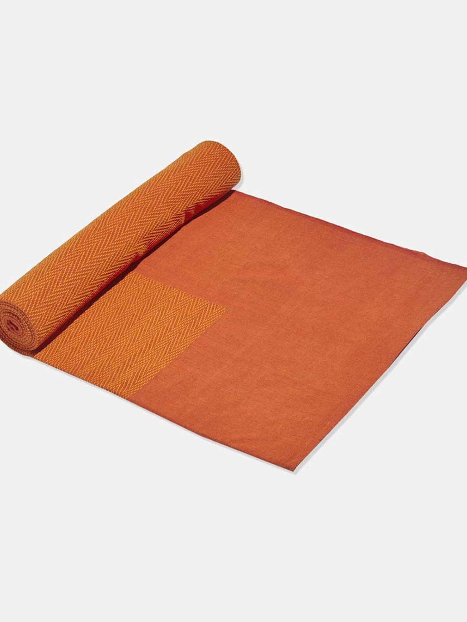 DDECOR Live beautiful Geometric Insignia Dove 210 TC Cotton Comforters - Set of 3