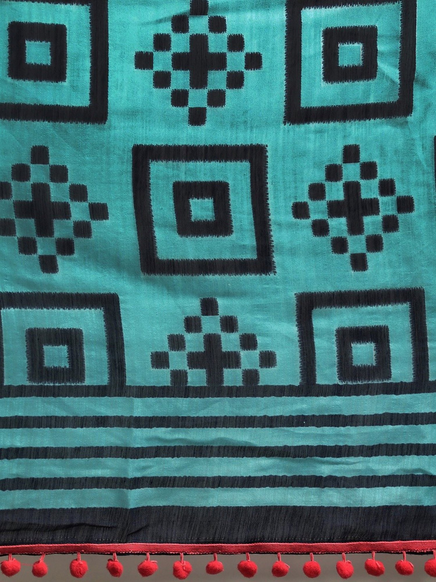 Vaamsi Blue Printed Saree With Unstitched Blouse