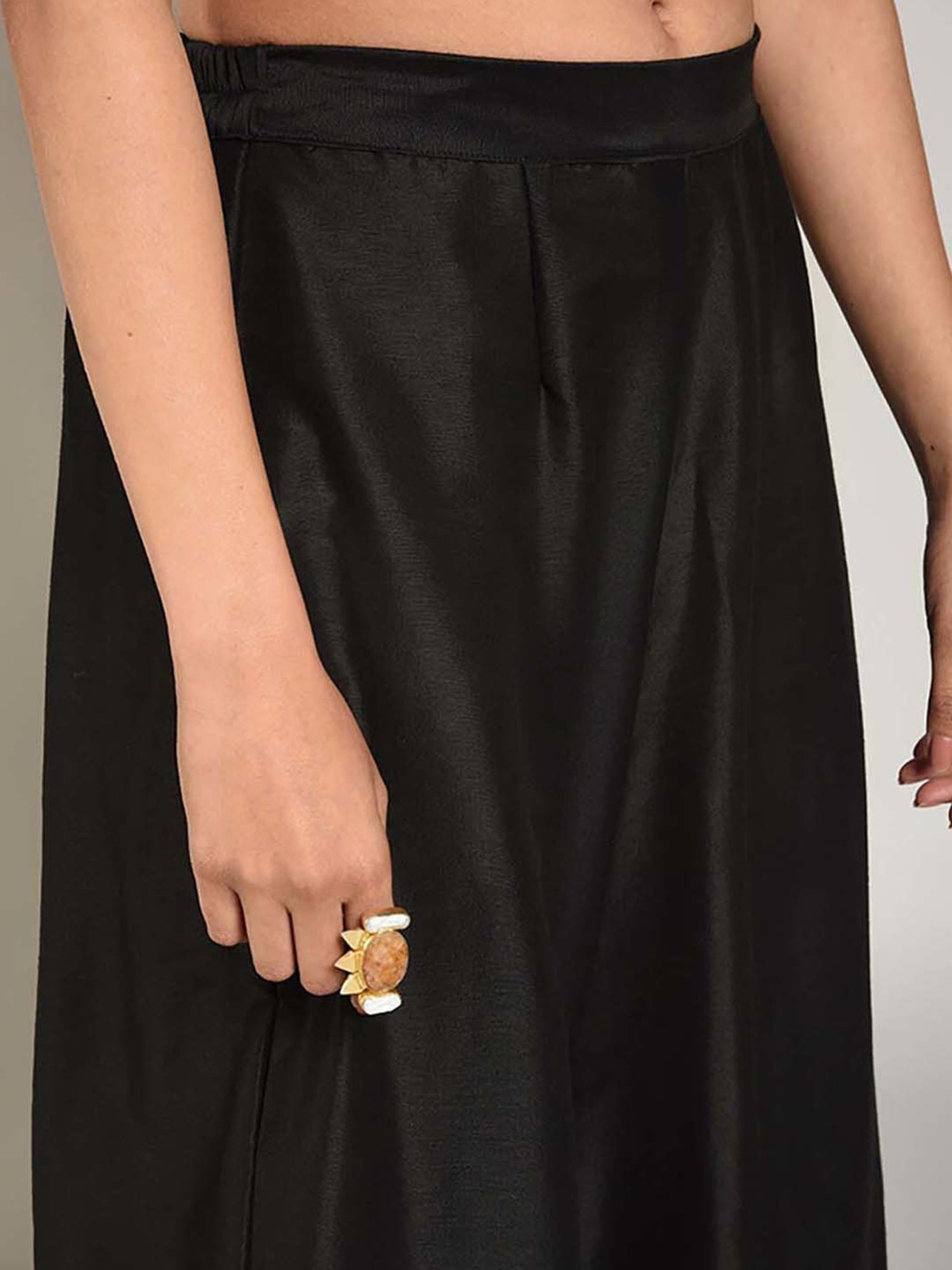 Abhishti Black Regular Fit Salwar