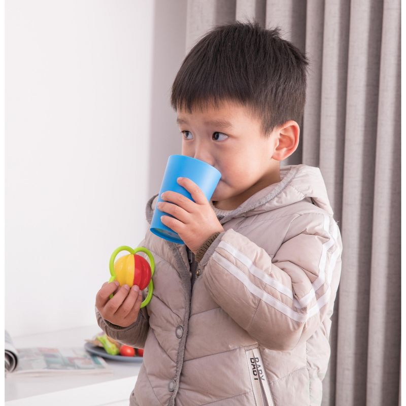 Basicwise Plastic Reusable Cups 7 OZ Set of 6 (2 Red, 2 Green, 2 Blue)